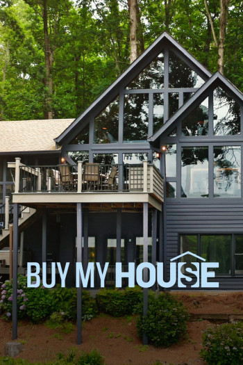 Hãy mua nhà của tôi (Buy My House) [2022]
